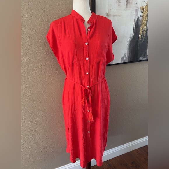 Women's Red Button-Down Midi Dress - Picture 4 of 5
